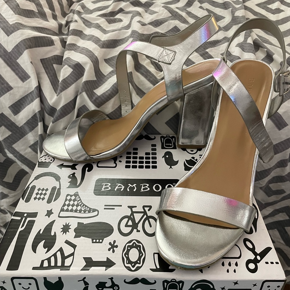 BAMBOO Silver heels, size 10
